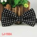 Klassische schwarz-weiße gepunktete Polyester Fliege für Herren, ideal für Hochzeit und Business. - Größe 4