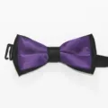Vista detallada del elegante pajarita de doble capa morada y negra para bodas o fiestas. - Púrpura