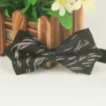 Herren schwarze silber gemusterte spitzwinklige Fliege Variante, klassisches Business Event. - LJ-JJ213