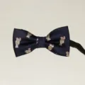 Donkerblauwe kindervlinderdas met schattig geweven berenpatroon, elastische band feestelijk. - Marineblauw Jacquard Beer