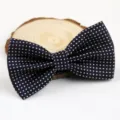 Dunkelblaue Polyester Fliege mit weißen Punkten für Herren Hochzeitsanzug Business - Marineblau Polka Dot (LJ-CD18)