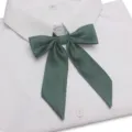 Dunkelgrüne Flügel-Schleife für JK-Uniform, einfarbiger diagonaler Matrosenkragen Fliege. - Spitzer Langer Griff Stil (LH-CBYG04) / Dunkelgrün