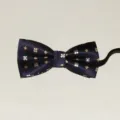 Donkerblauwe polyester vlinderdas met klaverblad patroon voor kinderen scholier formeel optreden. - Donkerblauw Klavertje