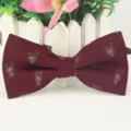 Herren burgunderroter Fliege mit klassischem Bärenmuster, elegante Polyester Hochzeit Krawatte. - LJ-HH25