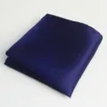 Pañuelo de bolsillo azul oscuro liso para hombre, elegante pañuelo de traje formal. - Azul marino