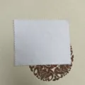 Chiffon de polissage gris de haute qualité avec bords zigzag pour l'entretien du cuir. - Petit Chiffon de Nettoyage pour Chaussures / 17.5x14.5cm / Gris