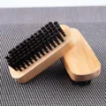 Hochwertige Holzschuhbürste mit schwarzen Borsten für professionelle Lederpflege und Schuhreinigung. - Schildkrötenrücken Schuhbürste / PP-102 / Schwarz