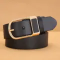 Heren casual PU lederen riem met stijlvolle gouden metalen gesp voor jeans en dagelijks. - 115cm / Zwart