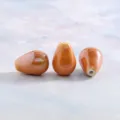 Galvanisierte Keramik Tropfen Perlen für DIY Schmuckherstellung, karamellfarben, 16mm - Glänzende kleine Tropfenperlen in Orangegelb