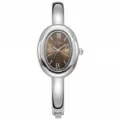 Elegante Damen Quarzuhr als Armreif, silbernes Metallarmband, ovales Zifferblatt. - Silber & Kaffee