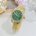 Montre quartz femme de luxe en strass avec cadran vert et bracelet en cristal doré. - Or et Vert