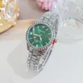 Magnifique montre quartz pour femme avec élégant cadran vert et lunette en strass brillants. - Vert Argenté