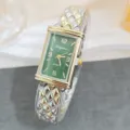 Elegante rechteckige Damenuhr mit grünem Zifferblatt und strukturierter Armbanddetailansicht. - Zweifarbig Gold Grün Nummer