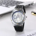 Transparente Herren Quarzuhr mit schwarzem Silikonarmband und Zifferblatt-Details. - Schwarz