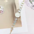 Elegante Damen Quarz Armbanduhr mit Kristall Armband, luxuriöse goldene Uhr für den Alltag. - Weiß