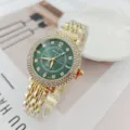 Elegante Damen Quarzarmbanduhr mit grünem Zifferblatt, Strass Lünette und goldenem Armband. - Goldfarbe Grün