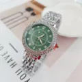 Elegante Damen Quarzuhr mit grünem Zifferblatt und funkelnder Strass Lünette für Alltag - Silber Grünes Zifferblatt