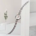 Elegante silberne Strass Blätter Design Damen Quarz Uhr Mode Armbanduhr für Frauen Stil - Silber Weiß