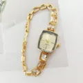 Gouden vierkante quartz horloge voor vrouwen met kristallen strass en elegante kettingarmband. - Goud