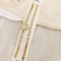Goldene Herz Strass Uhr und Armband Set für Damen elegante Mode Quarz Armbanduhr - Weiß