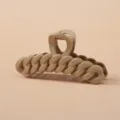 Matte nude hair claw clip with stylish chain link design, perfect for elegant daily hairstyles. - Light Yellow