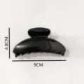 Minimalist black plastic hair claw clip for women, sleek design daily hair accessories - Hair Claw (Z1521)
