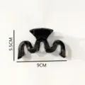 Glossy black wavy plastic hair claw clip, 9cm minimalist fashion hair accessories for women. - Hair Claw (Z1968)