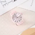 Rosa Silikon Quarzuhr mit großen Ziffern für Damen und Herren im Alltag Freizeit tragen. - Rosa
