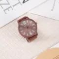 Braune Silikonarmband Quarzuhr mit großem Zifferblatt und klaren Ziffern für den Alltag. - Kaffeebraun