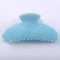 Molla per capelli in acetato azzurro chiaro, elegante accessorio di 9.5cm per donna. - Pinza per Capelli a Semicerchio / Blu Chiaro