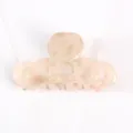 Piccola molletta per capelli in acetato traslucido, elegante fermaglio lucido donna. - Pinza Piccola Traforata (F461) / Rosa Beige Chiaro Perlato