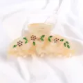 Molletta per capelli in acetato con fiori in strass e lucentezza di perla, accessorio elegante. - Luce Perla Beige Chiaro
