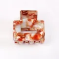Mini molletta per capelli marrone marmo rosso, elegante accessorio geometrico in PVC. - Marmo Rosso Marrone (Colore 1)