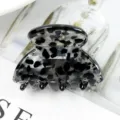 Molle per capelli marmorizzata nera e bianca, accessorio geometrico in acetato per donna. - Strisce Zebra