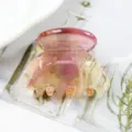 Molla per capelli in acetato sfumato rosa e giallo, elegante accessorio geometrico retrò. - Sfumatura Rosa-Giallo