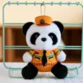 Süßes Cartoon Panda Plüsch Anhänger Spielzeug in Uniform Schlüsselanhänger flauschige Puppe - Feuerwehrmann-Panda