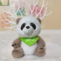 Süßer braun-weißer Plüsch Panda Puppe Spielzeug mit grünem Schal Variante Anhänger Geschenk - Sitzender brauner Schal (mit Haargummis)