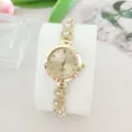 Luxus Damen Strass Uhr mit elegantem Goldketten Armband und Quarzuhrwerk Design. - Gold