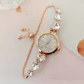 Elegante Roségold Quarzuhr für Damen mit herzförmigen Kristall Armband und feinem Stil. - Roségold Weiß