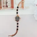 Elegante Damen Quarzuhr mit schwarzen Tropfen Strasssteinen und Roségold Armband. - Roségold Schwarz
