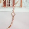Roségold Quarz Damenarmbanduhr, stilvolles rosa Strass Armband Design, elegante Damenuhr. - Roségold Rosa