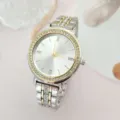 Stijlvol quartz horloge met strass steentjes ring en tweekleurige stalen band voor dames. - Tweekleurig (Goud & Zilver)