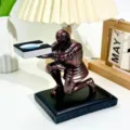Hars ridder samurai draadloze horloge oplader standt bureau ornament Apple Huawei. - Horloge Lade / Voor Kinderhorloge / Brons
