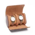 Bruine krokodillenpatroon PU lederen horloge reisrol etui met twee vakken en zachte binnenvoering. - 2 Horloges / Bruin