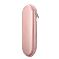 Vista de primer plano detallada del estuche protector rígido rosa liso para el lápiz óptico. - Rosa oro