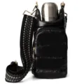 Zwarte gewatteerde waterfles crossbody tas met brede patroonriem en metalen thermoskan. - Zwart