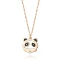 Nahaufnahme der Roségold Panda-Halskette mit schwarzem Emailleschmuck und feinen Diamantdetails. - Stil N1066