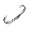 Edelstahl gravierter Armreif zum Muttertag, inspirierendes sieraad geschenk. - Mutter Mond Gravierter Stil (B1782-ST) / Silber