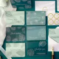Vintage Grußkarten Set mit Umschlägen und Aufklebern, elegantes Design für Geburtstag Notizen. - Grün Frisch Botanisch