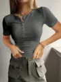 Élégant haut moulant col tunisien en tricot côtelé à manches courtes pour femme gris - XS / Gris